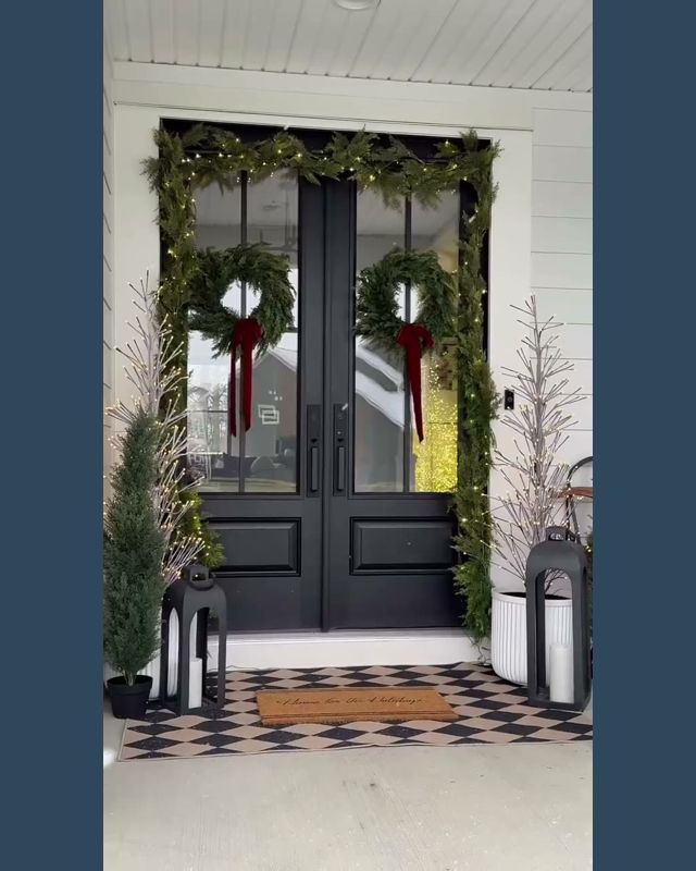@modernfarmhouse_ohio’s 4 Lite SDL Fiberglass in Tricorn Black at their home